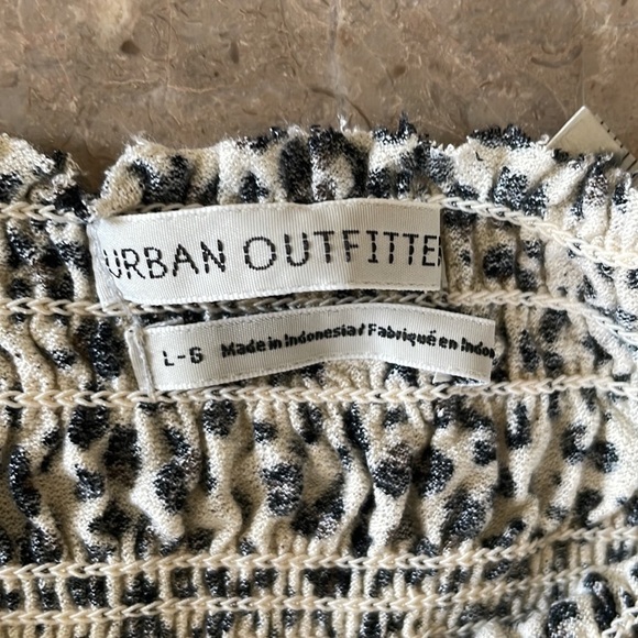 Urban Outfitters Long Sleeve,‎ Ruched, Crop Top, Leopard Animal Print Large L - Picture 8 of 12